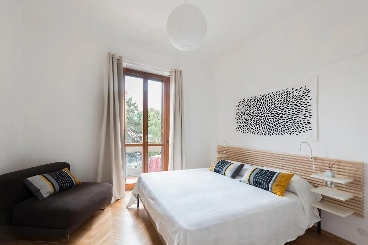 Apartment Lovely Center Flat Milan Italy