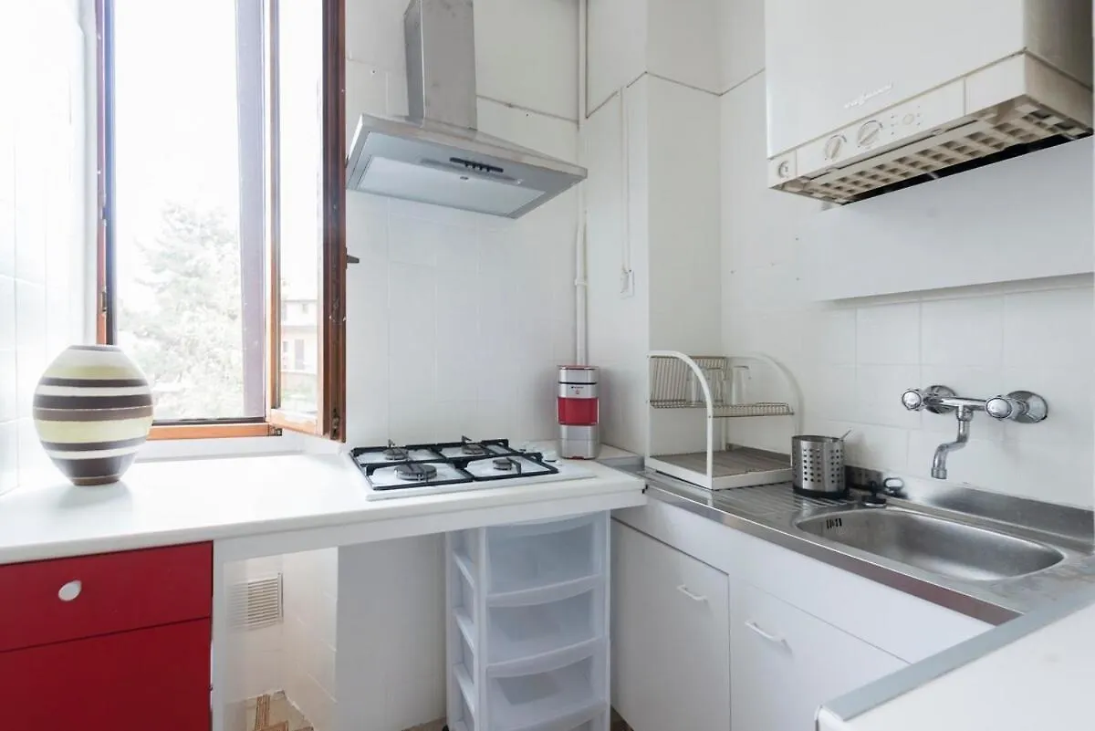 Apartment Lovely Center Flat Milan